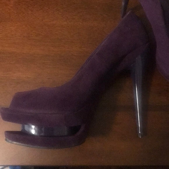 Purple suede heels - Picture 2 of 2